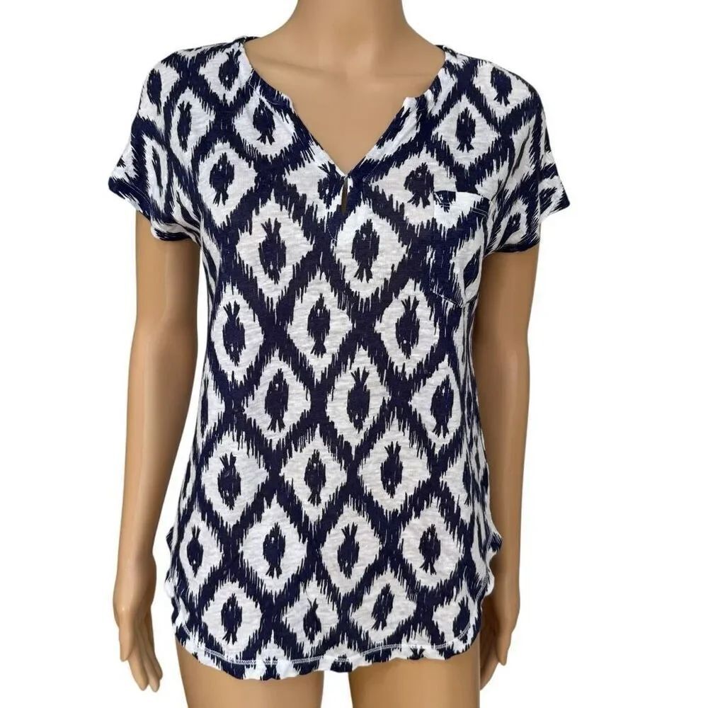 Lilly Pulitzer Duval Blue Ikat Fish Pocket 100% Linen Shirt Top V Neck size S